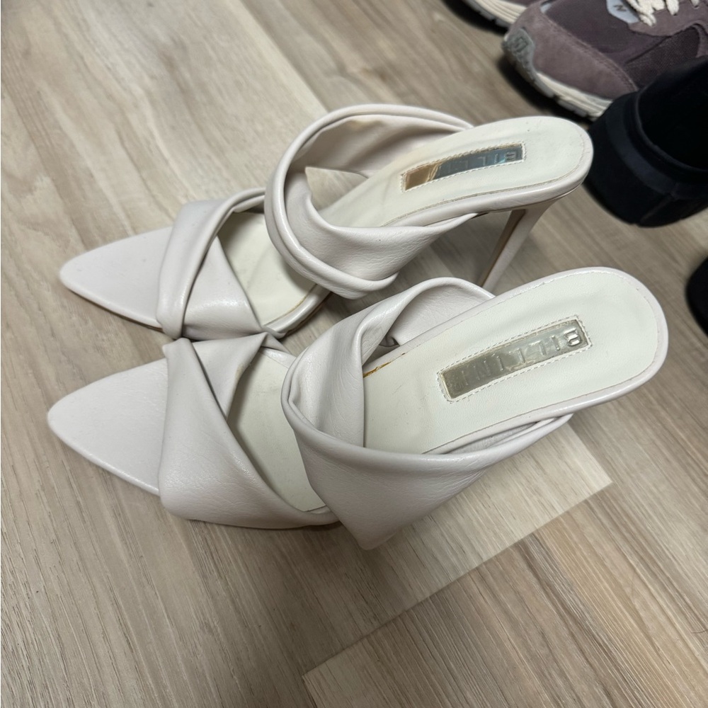 billini off white  heels